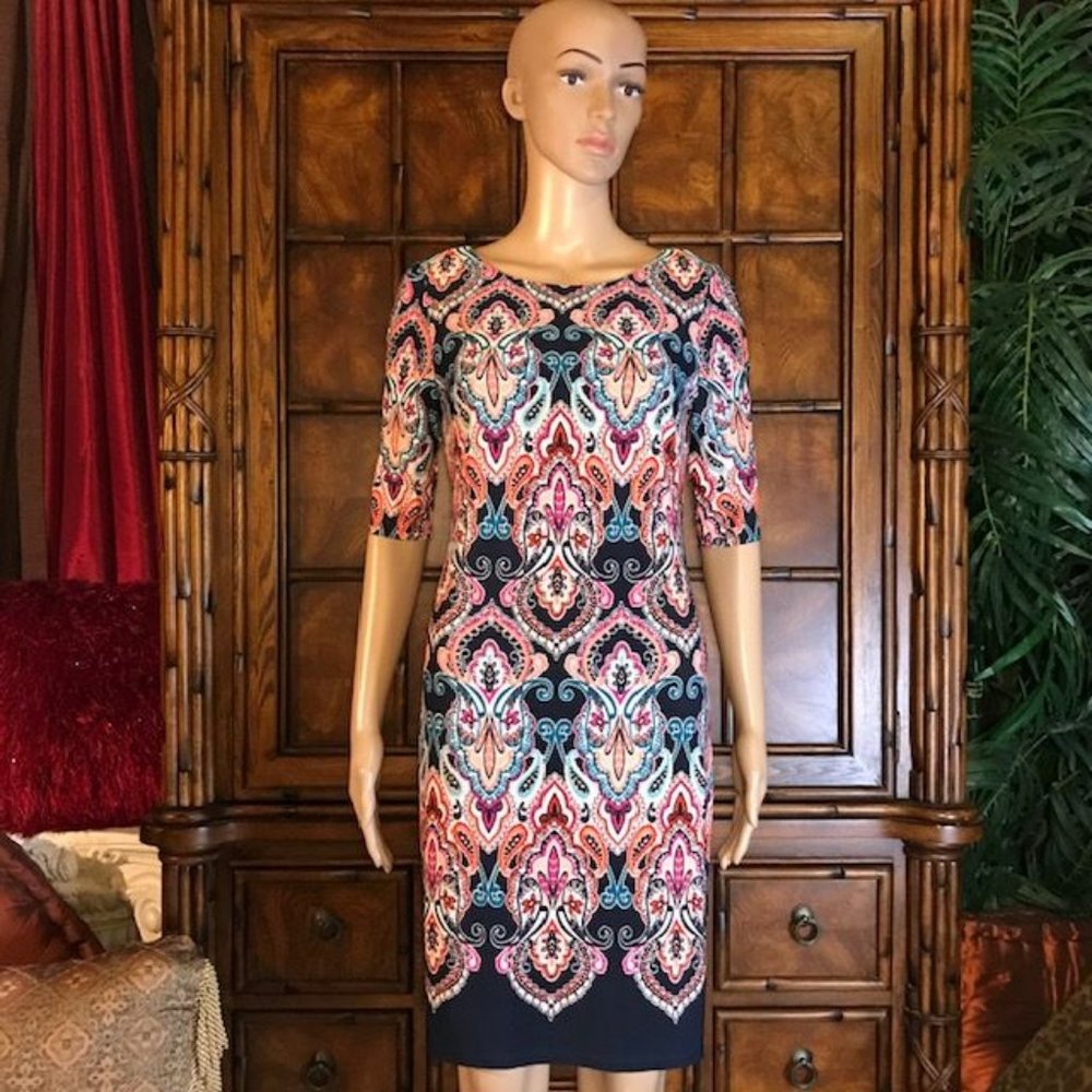 Eliza J Moroccan Exposed Back Zipper Shift Dress